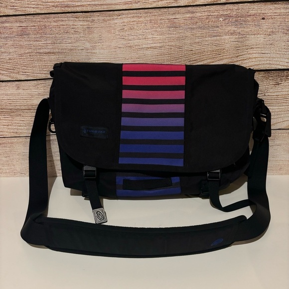 Timbuk2 Other - Timbuk2 Classic Messenger Bag - Ballistic Nylon, Large, pink, purple